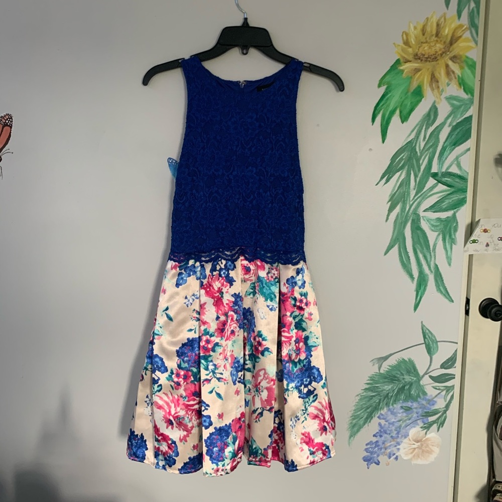 Size 5 Formal Floral Blue Lace and Satin Dress